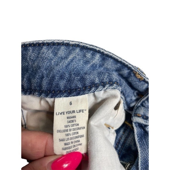 American Eagle Shorts Womens Size 6 Cutoff Button Fly - Picture 4 of 5